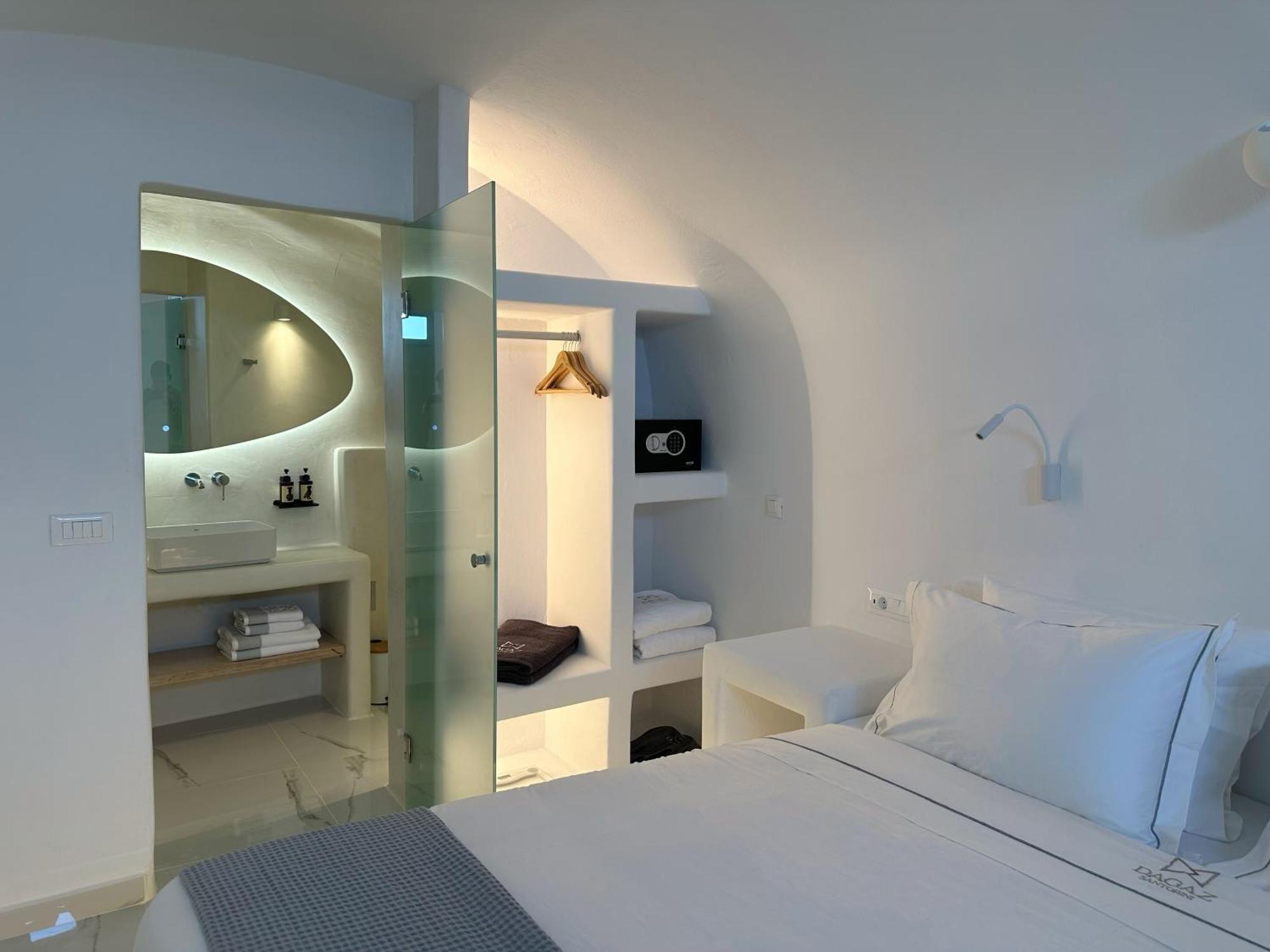 Dagaz Suites Fira  Bagian luar foto