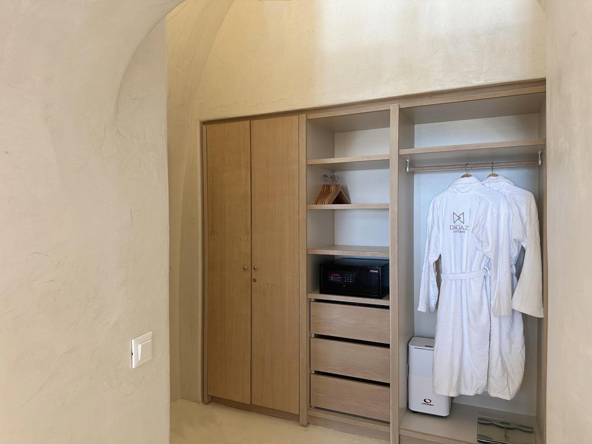 Dagaz Suites Fira  Bagian luar foto